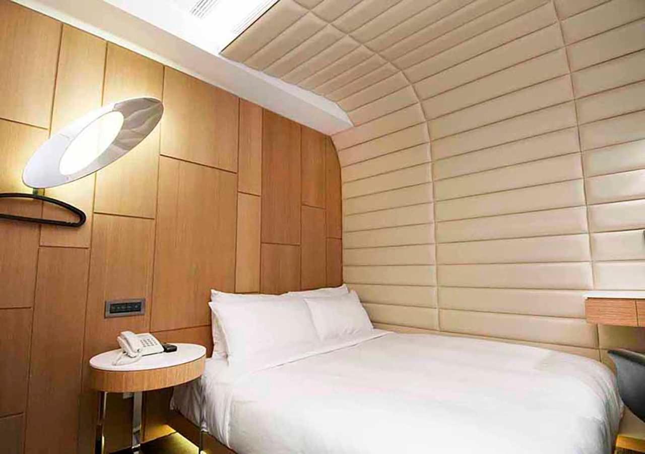 Royal Hotel Group- Central Park Branch Гаосюн Экстерьер фото